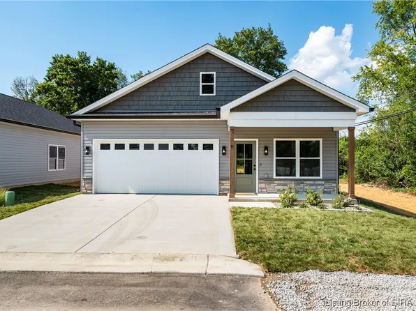 11 Cedargrove Lane, Jeffersonville, IN 47130