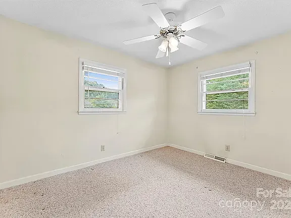 8105 Douglas Dr — Photo 11