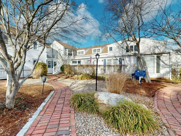 15 Cottage Street #U6, Provincetown, MA 02657