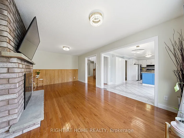 29 Sunforest Dr — Photo 19