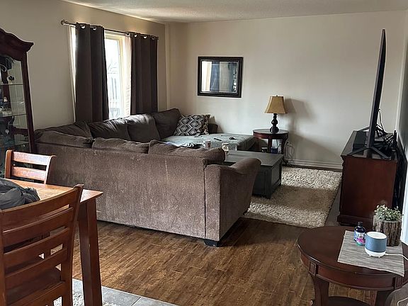 5th image of 100 Southview Ct