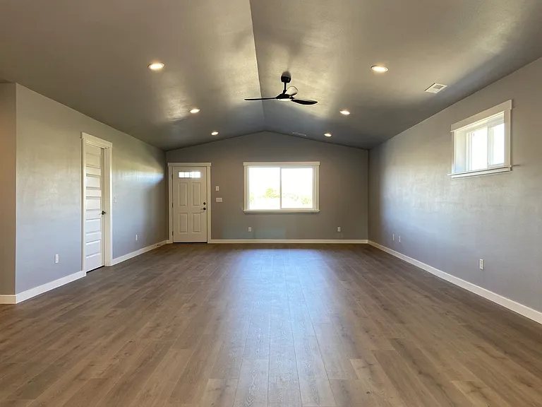 314 Lolly Ln — Photo 3