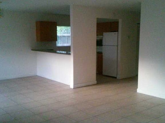 5th image of 2313 Lee St