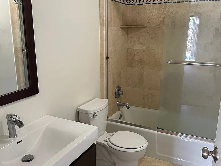 Camden Terrace — Photo 9