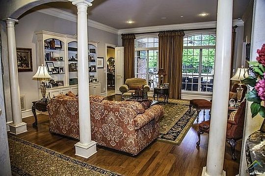 3rd image of 1509 Holly Creek Dr