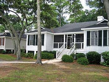 1st image of 126 Avenue Of Oaks