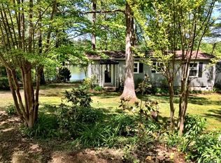 45 Lakeside Dr, Columbia, VA 23038