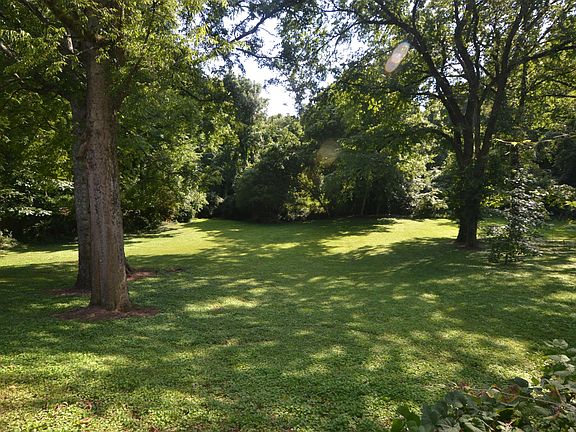 your own private backyard sanctuary