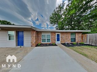1701 S Cardinal Dr UNIT B, Ennis, TX 75119