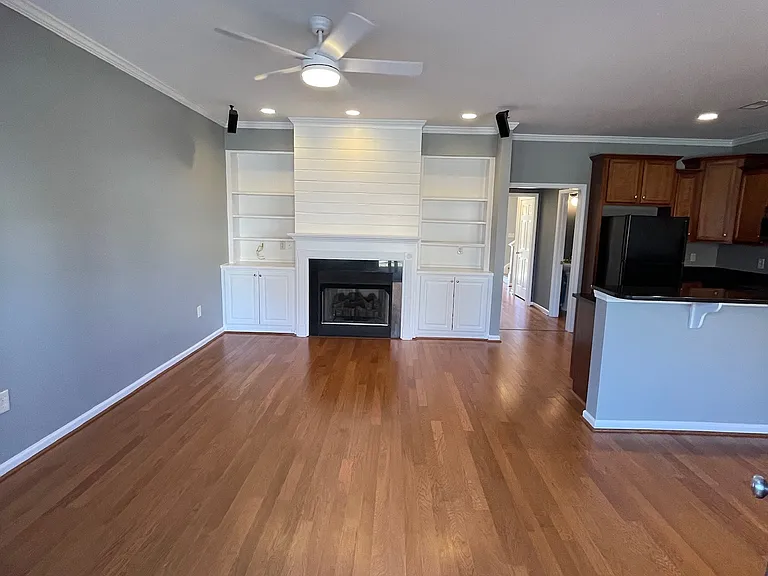 126 Lincoln St — Photo 12