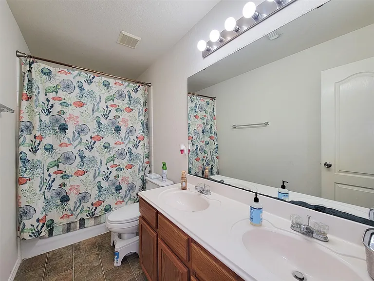 18235 Valebluff Ln — Photo 19