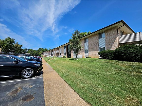 2nd image of 10123 Sakura Dr APT D