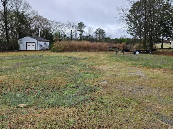 106 Oak Knoll Dr, Goldsboro, NC 27530