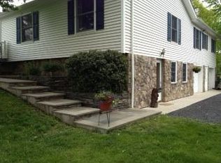 565 Sand Hill Rd, Gardiner, NY 12525