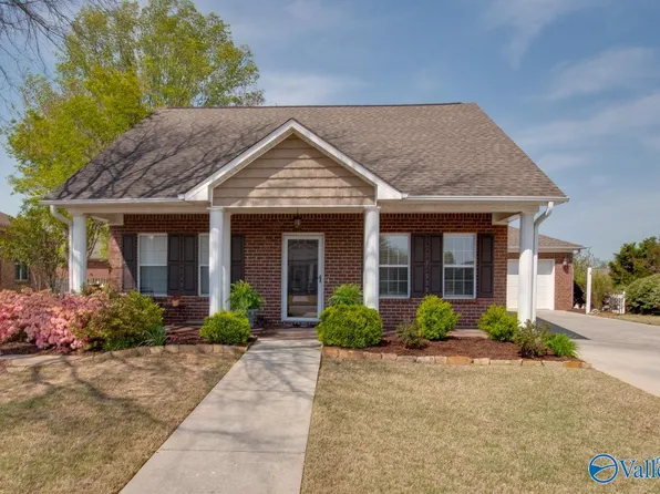 5111 Frankford Dr SE, Owens Cross Roads, AL 35763