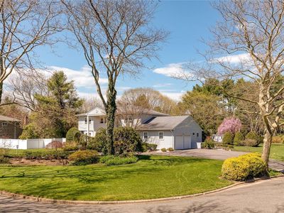 3 Split Rail Court, Dix Hills, NY, 11746