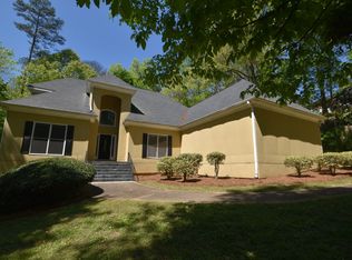 2867 Heather Row Rdg SW, Lilburn, GA 30047