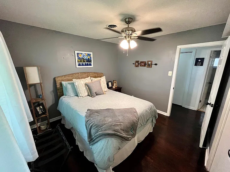 2931 Chisolm Trl — Photo 16