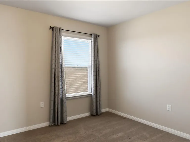 816 Hamilton Ln — Photo 28