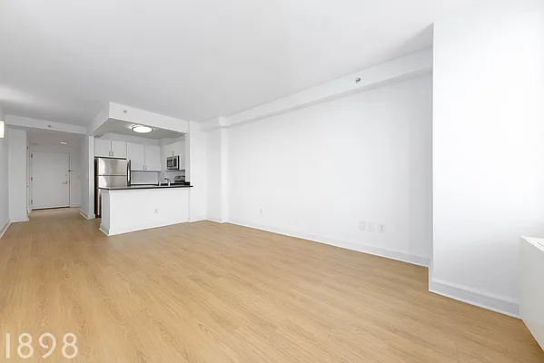 Rented by A&E Real Estate Management | media 14