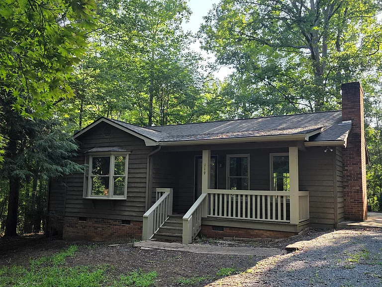 119 Pioneer Dr — Photo 12