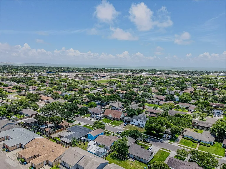 113 S Commonsway Dr — Photo 17