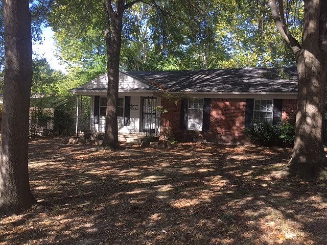 1st image of 1800 Conerly Dr