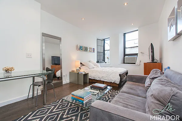 Rented by Mirador Real Estate | media 19