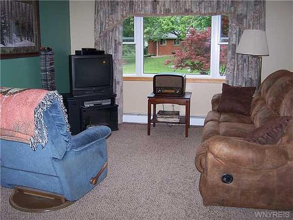 2nd image of 7132 Parkside Dr