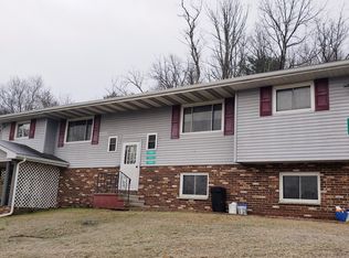 203 Joy Gln APT 102, Sciota, PA 18354