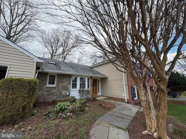 1505 Snughill Ct, Vienna, VA 22182