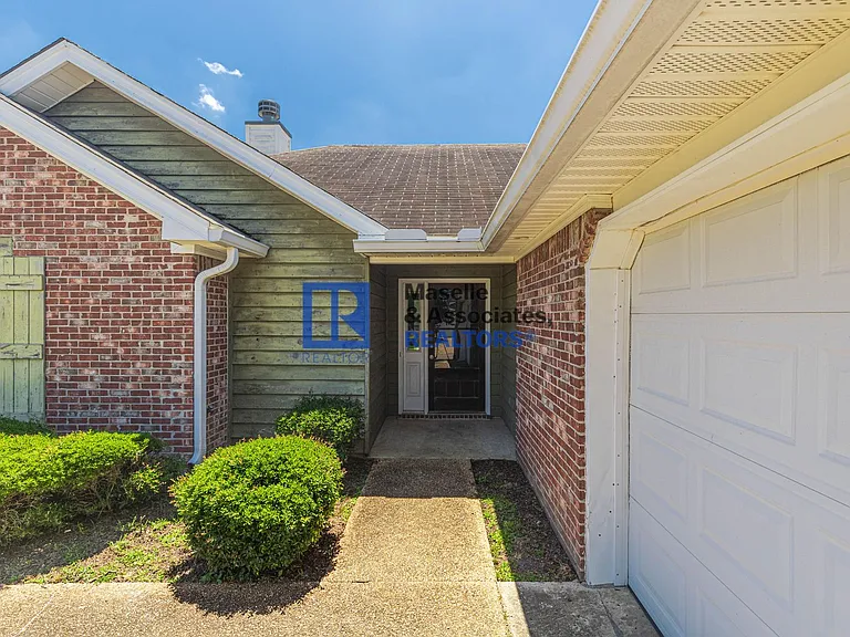 624 Post Oak Pl — Photo 7