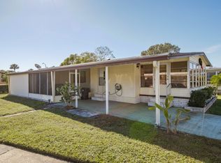 247 Pelican Dr N, Oldsmar, FL 34677