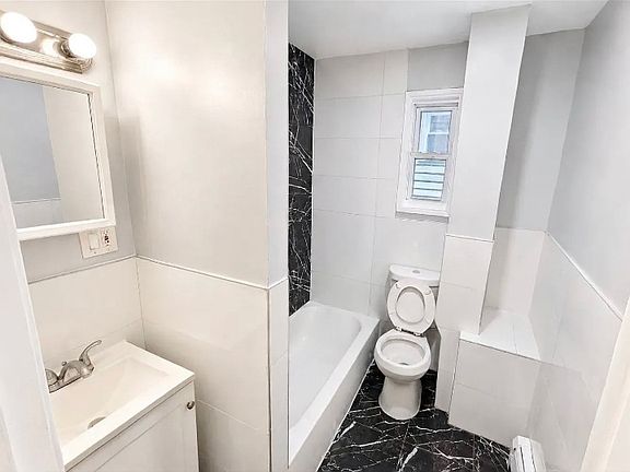 3rd image of 445 Broadway APT 1L