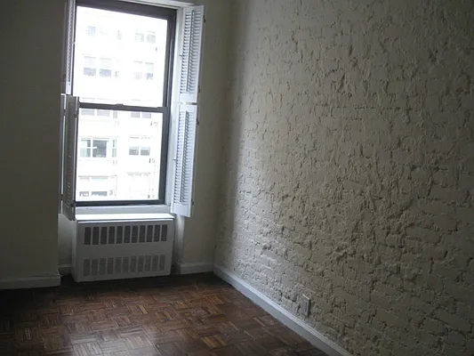 Rented by Sotheby's International Realty | media 11