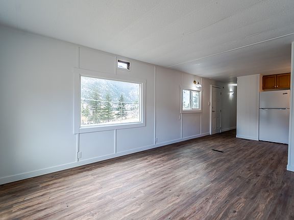 2nd image of 2605 Moha Rd