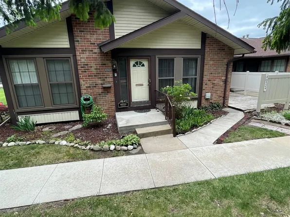 40524 Newport Dr, Plymouth, MI 48170