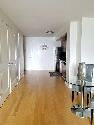 Rented by New York Residence | media 85