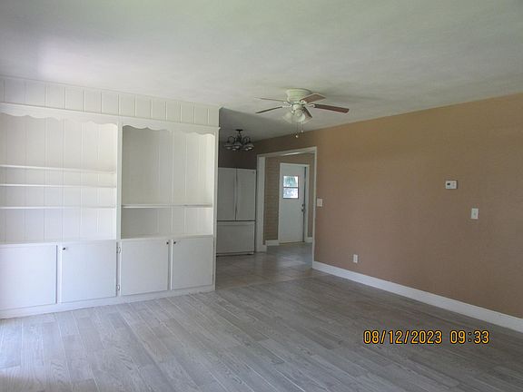3rd image of 2025 14th Pl