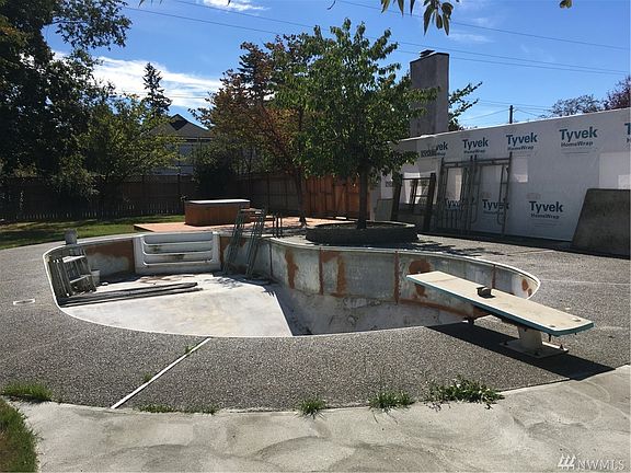 5th image of 419 133rd St S