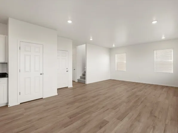 7309 27th Street Rd, Greeley, CO 80634