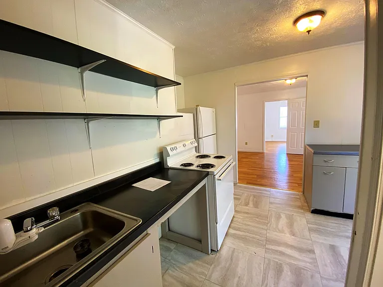 260 Port Republic Rd #5 — Photo 14
