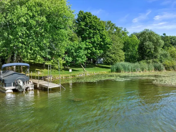 151 E Shore DRIVE, Random Lake, WI 53075