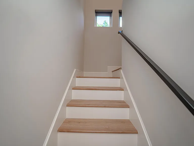 2115 Holly Dr — Photo 35