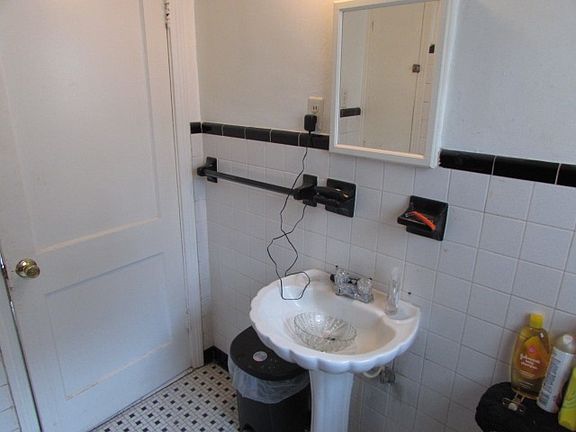 5th image of 3304 Cicalla Ave