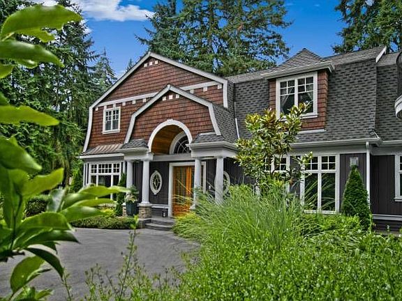 2nd image of 3207 134th Ave NE