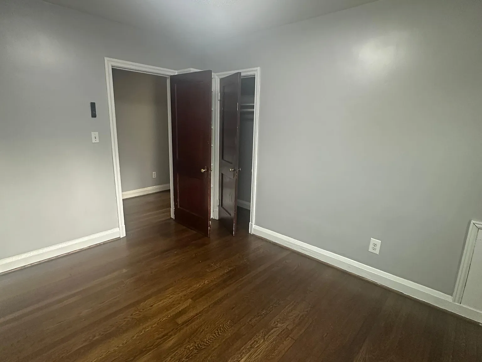 2 bed, 1000 sqft, $1,500 — Photo 3