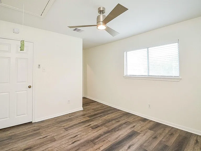 15614 Dawnbrook Dr — Photo 31
