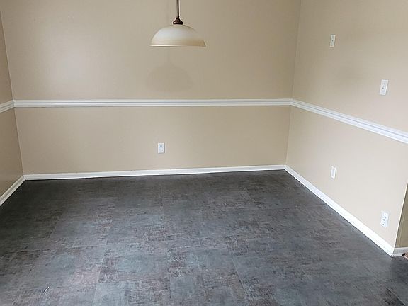 Large eat-in kitchen