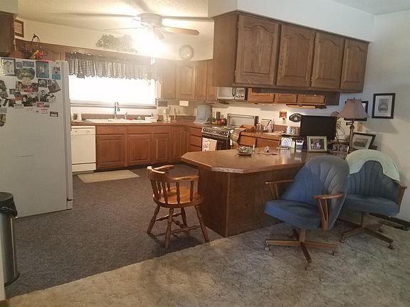 4th image of 2148 N Carlton Ave